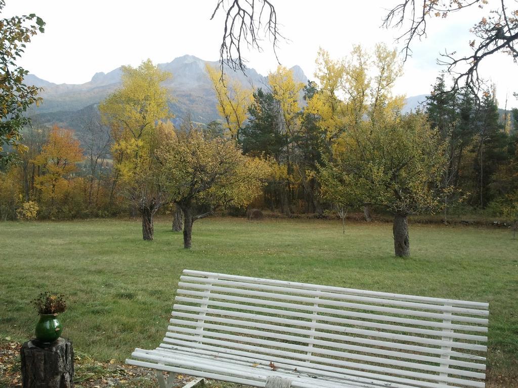 Bed and Breakfast Domaine De Lara Barcelonnette Zewnętrze zdjęcie